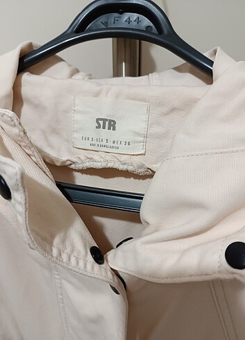 Stradivarius Trençkot 