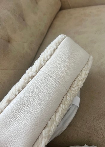 Zincir Detaylı Beyaz Deri Kadın Çanta - Görsel 6