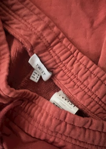 Kemer Detaylı Kırmızı Hamile Eşofman Altı - Görsel 3