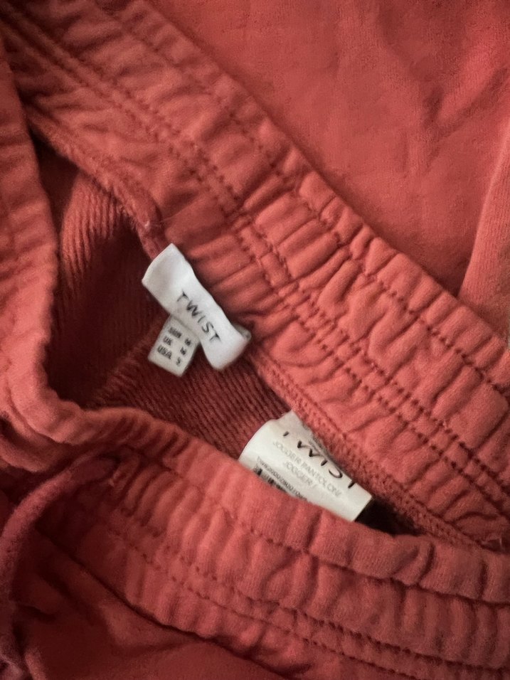 Kemer Detaylı Kırmızı Hamile Eşofman Altı - Görsel 3