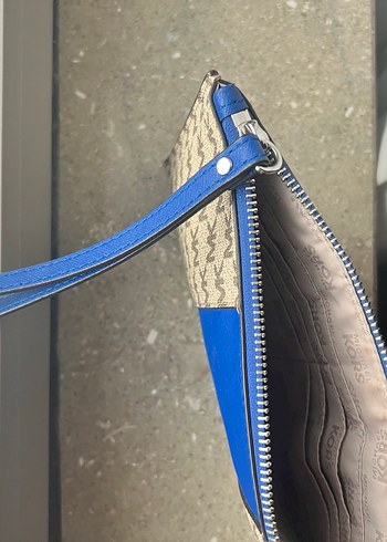 Michael Kors Baskılı Mavi Deri Kadın Cüzdanı - Görsel 4