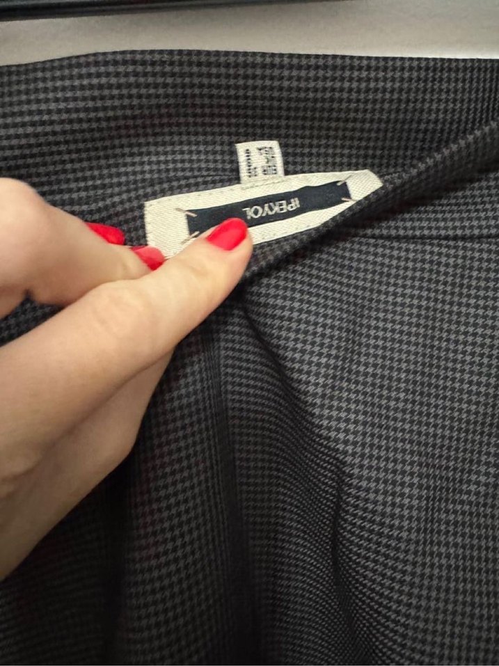 Düz Siyah Midi Pileli Kadın Etek - Görsel 2