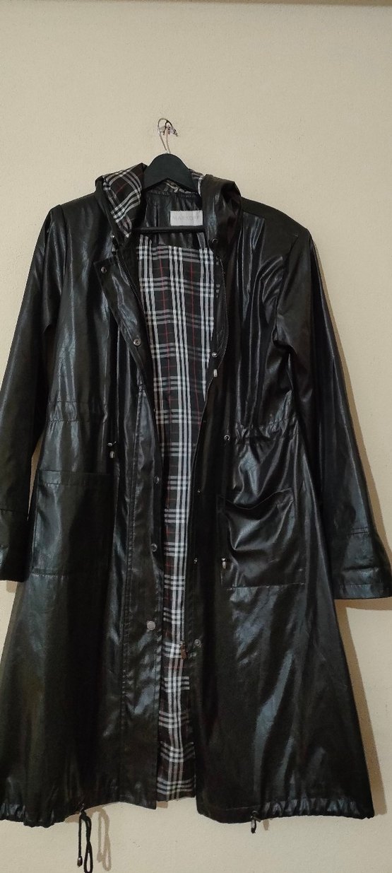 Düğmeli Siyah Deri Uzun Yağmurluk - Görsel 3