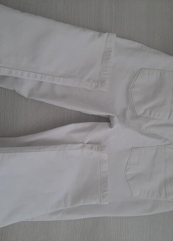 9 Yaş Beden beyaz Renk Lcw marka beyaz pantolon 