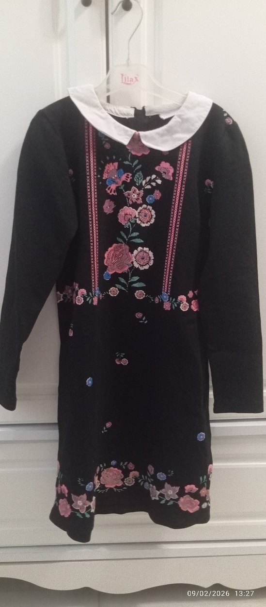 LC Waikiki Nakışlı Siyah Kız Çocuk Elbise - Görsel 3