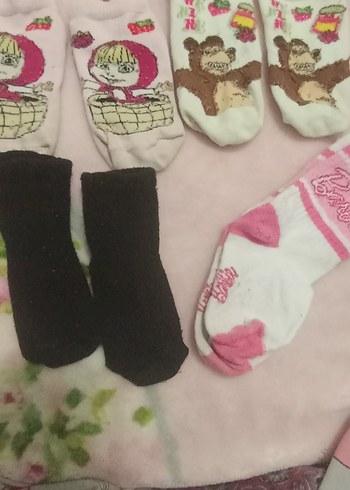 Kız Çocukları için Renkli Baskılı Örme Çoraplar - Görsel 4