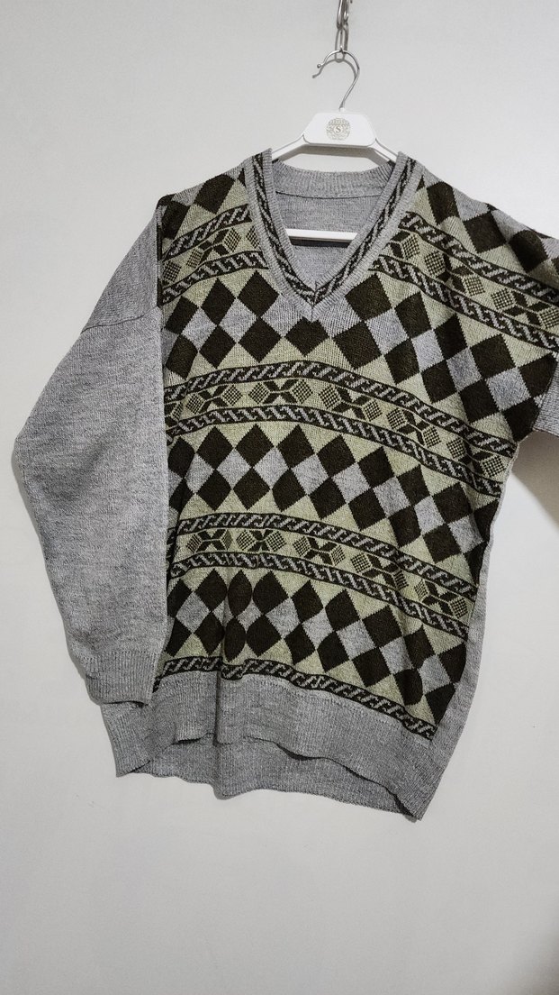 Gri V Yaka Örgü Erkek Kazak - Görsel 3