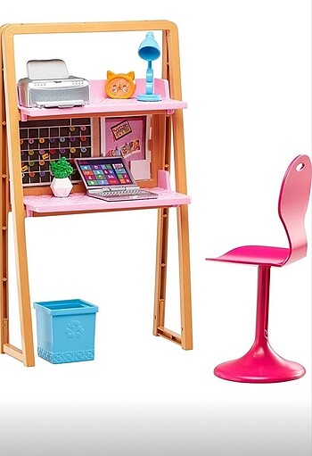 Barbie çalışma masası