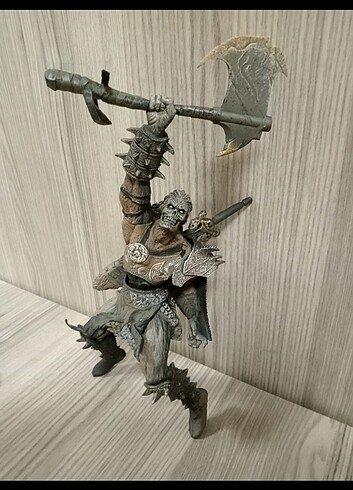 Macfarlane figur. Dark Ages Spawn