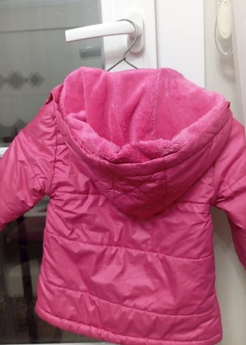LC Waikiki Pembe Kapitone Düğmeli Kız Montu