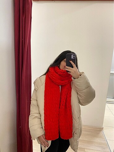 Puffy kırmızı atkı