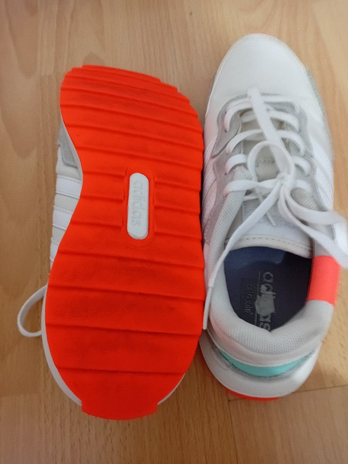 Adidas EH1858 RetroRun bej - Görsel 4