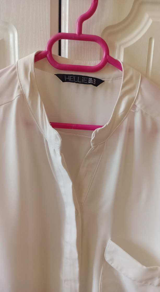 Düğmeli Beyaz Kadın Gömlek - Görsel 2