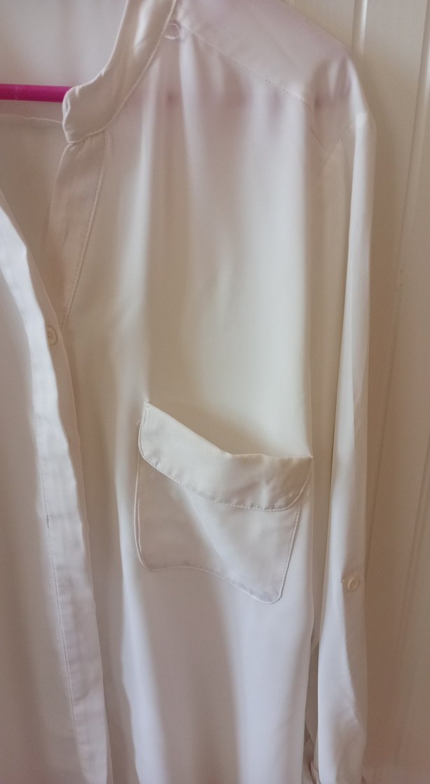 Düğmeli Beyaz Kadın Gömlek - Görsel 3