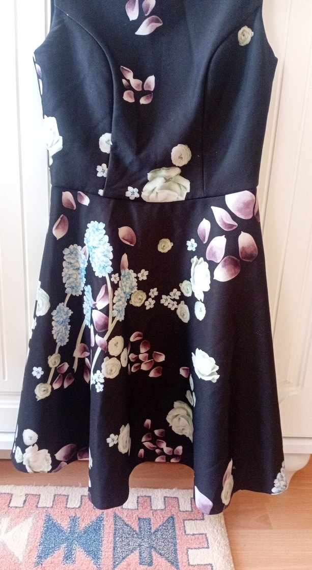 Çiçek Desenli Straplez Midi Elbise - Görsel 3