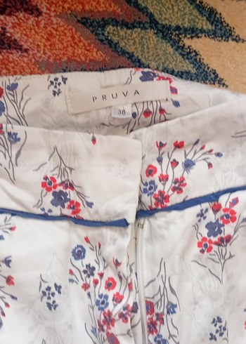 Zara Kadın Beyaz Pamuklu Çiçek Desenli Bol Kesim Pantolon