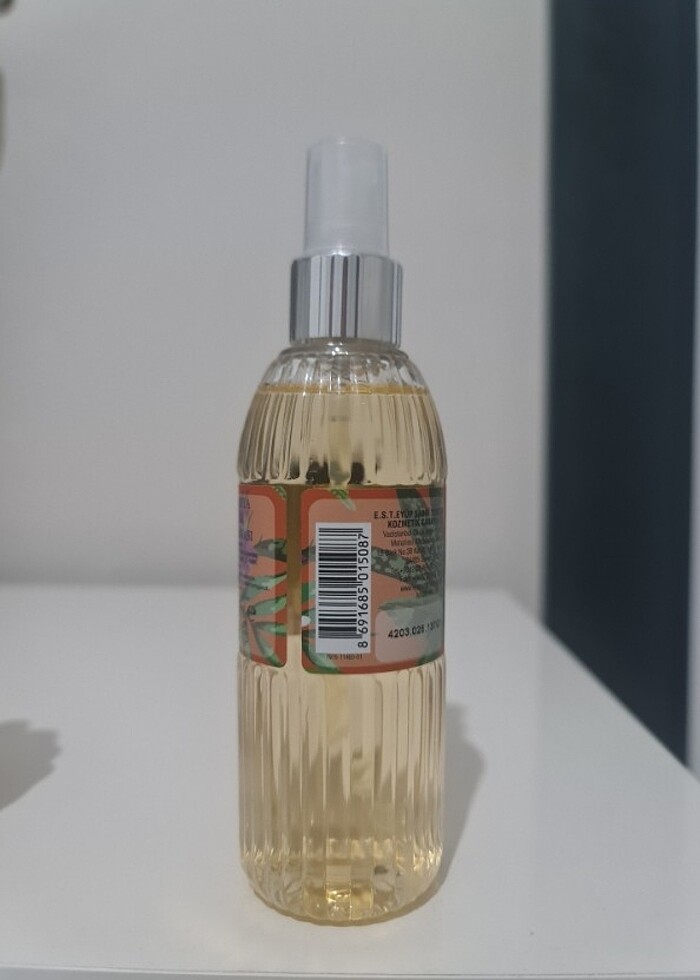 Eyüp Sabri Tuncer Bodrum
Mandalina Kolonyası 150MI - Görsel 3