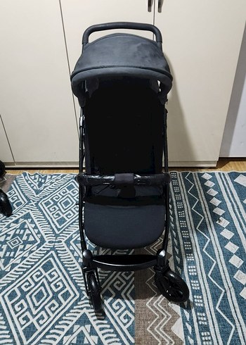 Gri Bebek Arabası Katlanabilir ve Hafif - Görsel 2