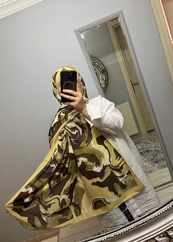 Camel Renkli Drapeli Kadın Saten Şal