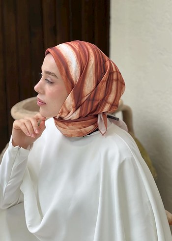 Koyu Camel Renkli ipeksi Kadın Eşarp