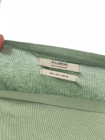 l Beden çeşitli Renk Pull and Bear T-shirt %70 İndirimli.