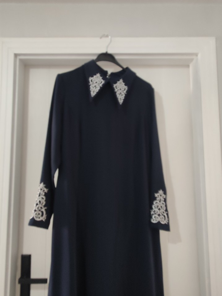 Nakışlı Lacivert Uzun Kollu Uzun Elbise - Görsel 2