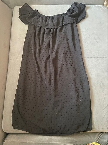 omuzlar açık elbise