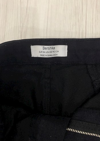 34 Beden siyah Renk Siyah Düğmeli Dar Kesim Midi Kot Pantolon