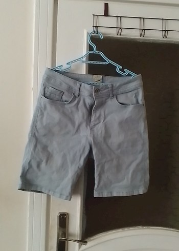 diğer Beden Gri Rahat Kesim Kemerli Denim Şort