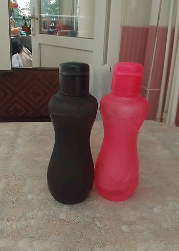 Beden Siyah ve pembe suluk