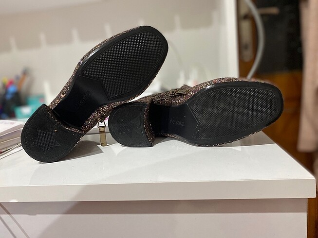 37 Beden çeşitli Renk Bershka Kadın bot