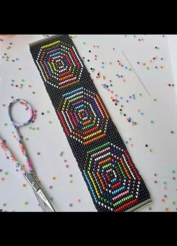 Tasarımcı geometrik desenli bileklik
