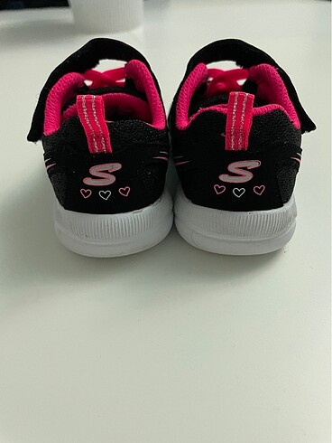 23 Beden Skechers spor ayakkabı