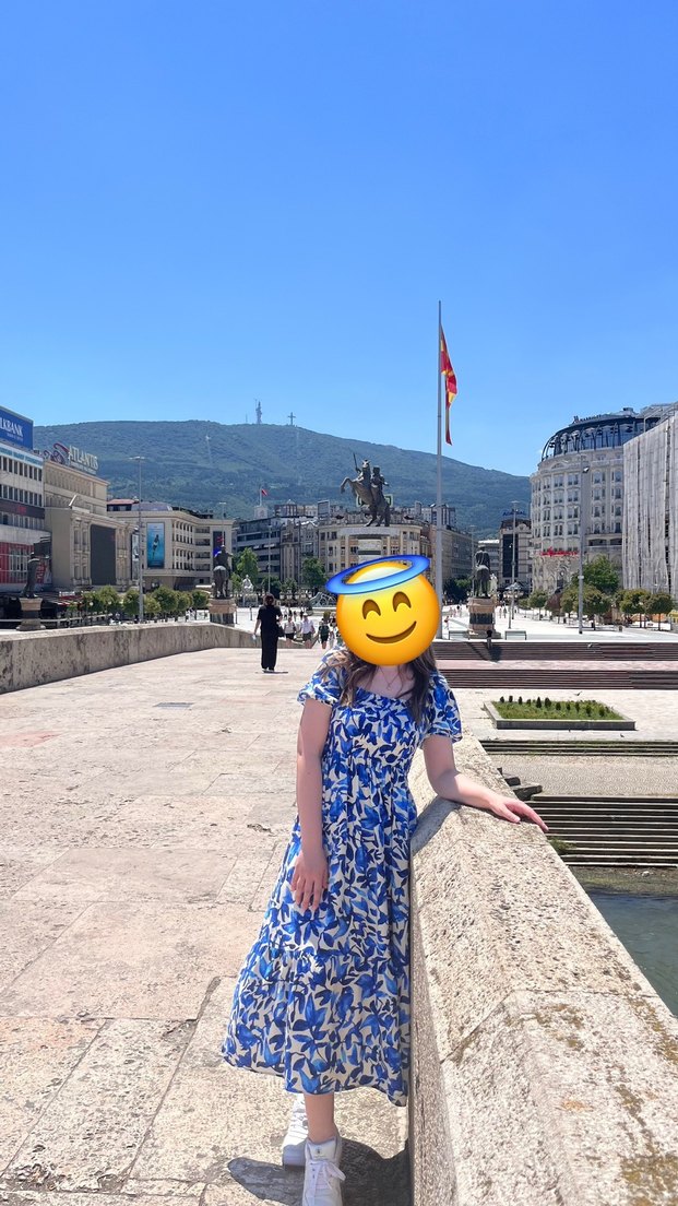 Mavi Desenli Uzun Kadın Elbise - Görsel 3