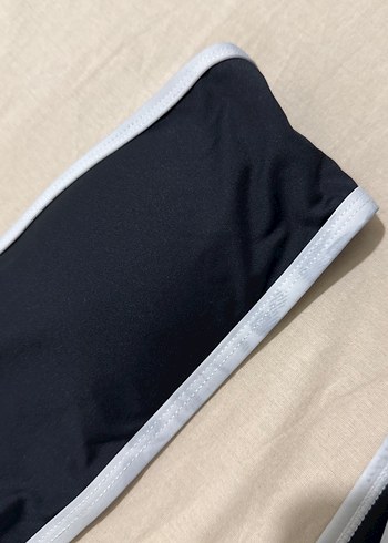 Siyah Beyaz Şeritli Kadın Bikini - Görsel 2