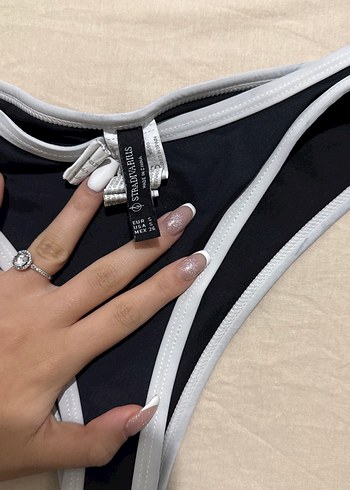 Siyah Beyaz Şeritli Kadın Bikini - Görsel 3