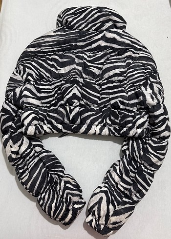 Zebra Desenli  bershka Kadın Kışlık Ceket - Görsel 2