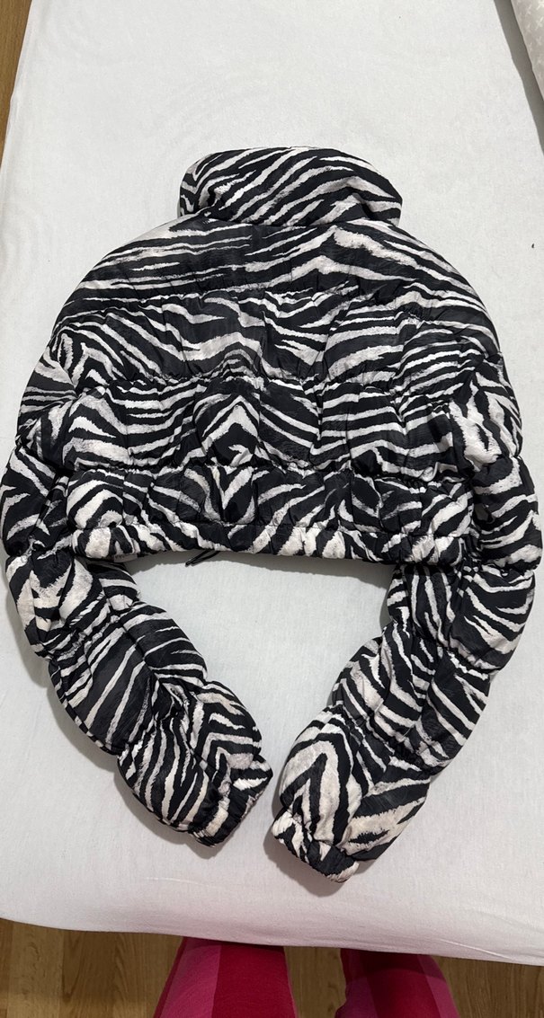 Zebra Desenli  bershka Kadın Kışlık Ceket - Görsel 2