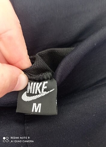 Nike Eşofman altı etiketli 