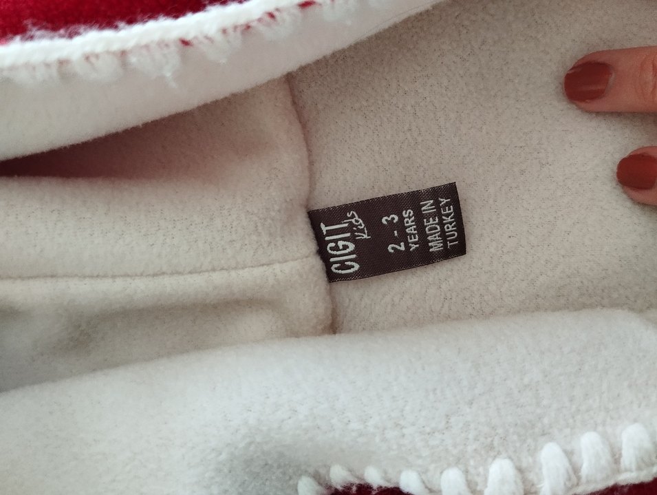 Düğmeli Kırmızı Kız Bebek Panço - Görsel 2