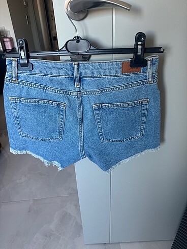 26 Beden Subdued jean şort