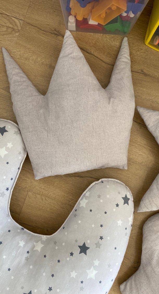Gri yıldız desenli Hamile ve Emzirme Yastığı 
Figürlü yastık set - Görsel 4