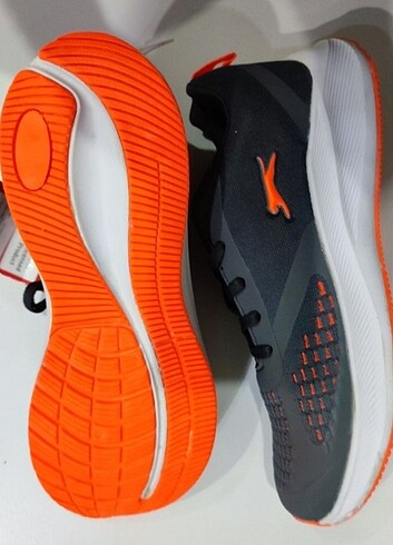 42 Beden Slazenger spor ayakkabı 42 numara kullanılmamış