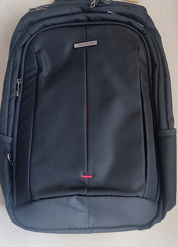Samsonite çanta etiketli 