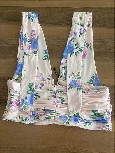 Zara Büstiyer