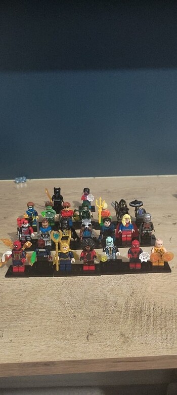  LEGO Marvel figurleri 
