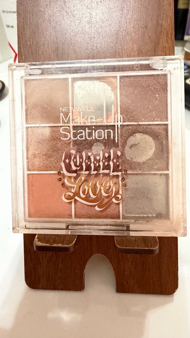 Bej Tonlarda Göz Farı Paleti - Görsel 2