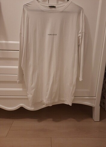 Uzun beyaz t shirt