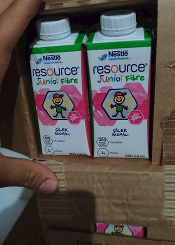Nestlé Resource Junior Fibre Çilek Aromalı 200 ml