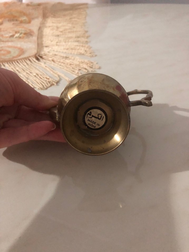 Parlak Altın Renkli Sütlük - Görsel 3